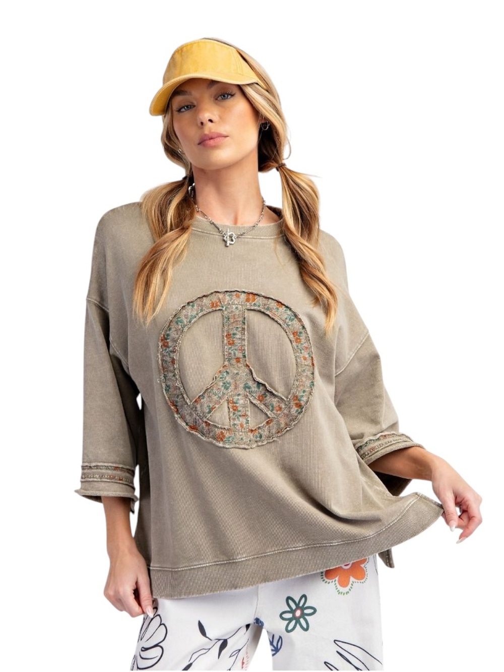 Easel Mineral Washed Terry Sweatshirt w/Floral Peace Sign Sz M Like New - Picture 2 of 8